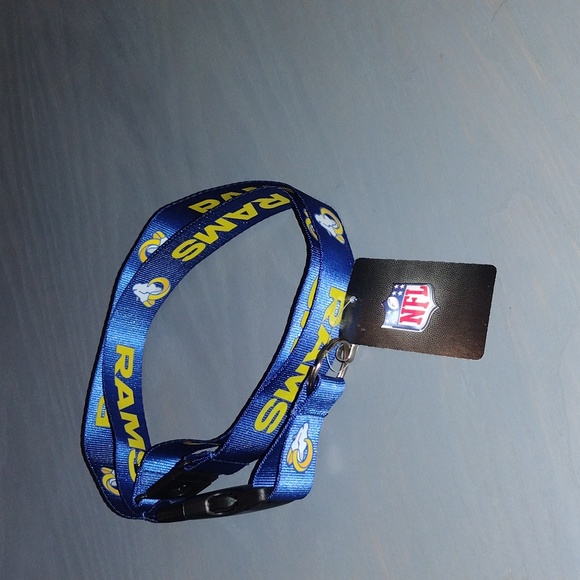 LA Rams Keychain - Picture 2 of 4
